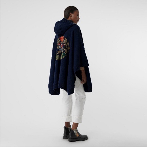 Burberry Logo Emblem Knitted Cape - Picture 1 of 5